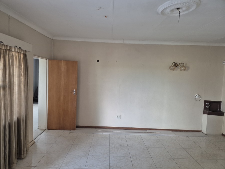 4 Bedroom Property for Sale in Wolmaransstad North West